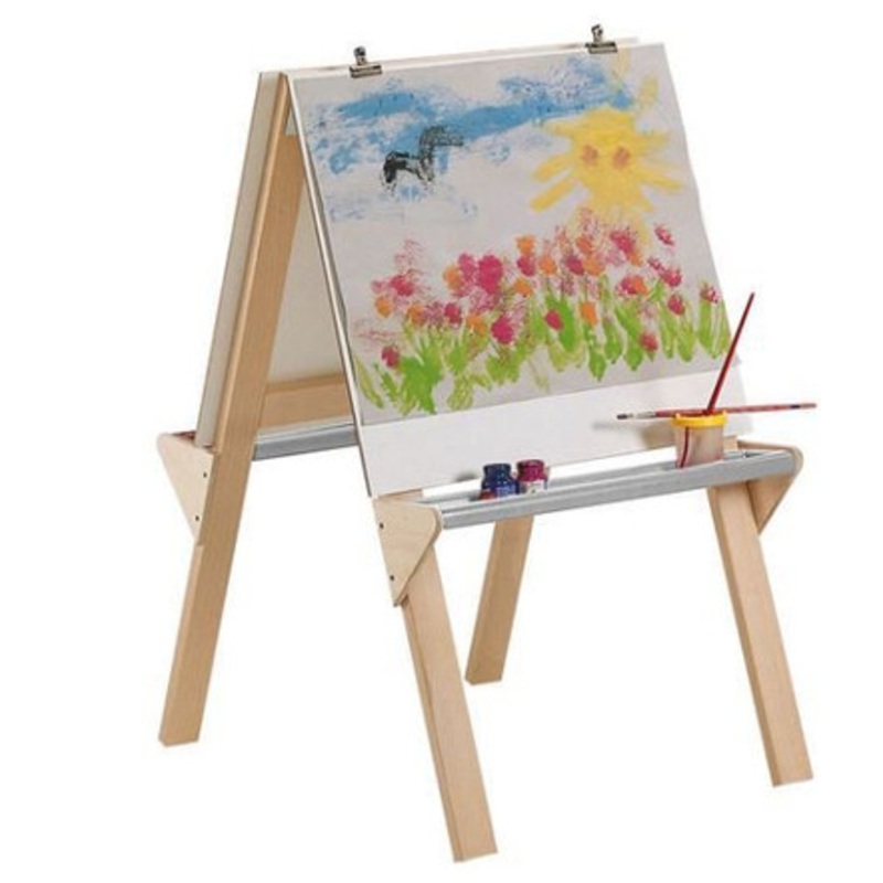 Space-Saving Double-Sided Children’s Easel