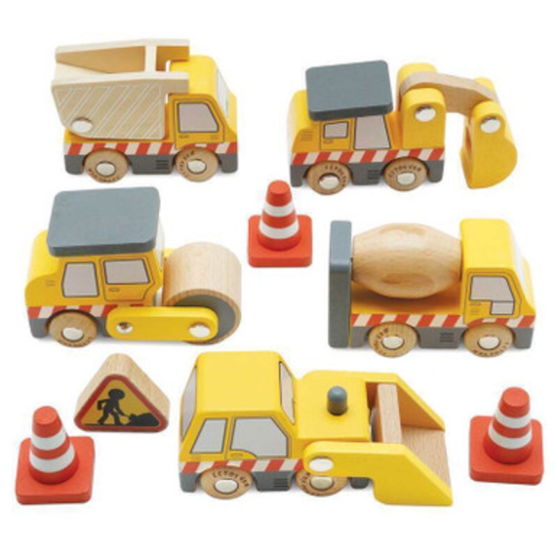 Le Toy Van – Wooden Construction Vehicles Set
