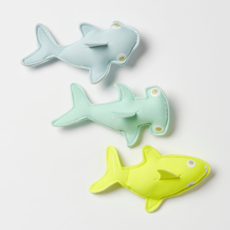 Sunnylife – Dive Buddies – Salty the Shark Aqua Neon Yellow