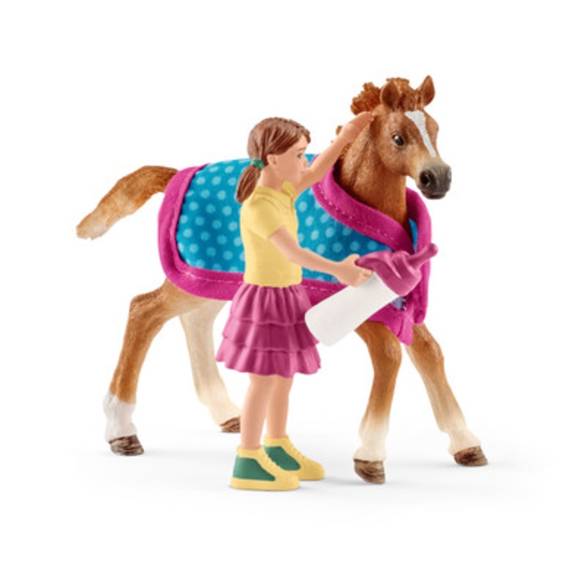 Schleich Horses – Foal with Blanket 42361