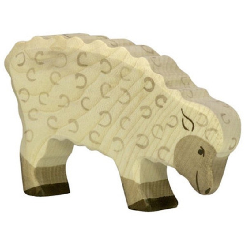 Holztiger – Sheep Feeding