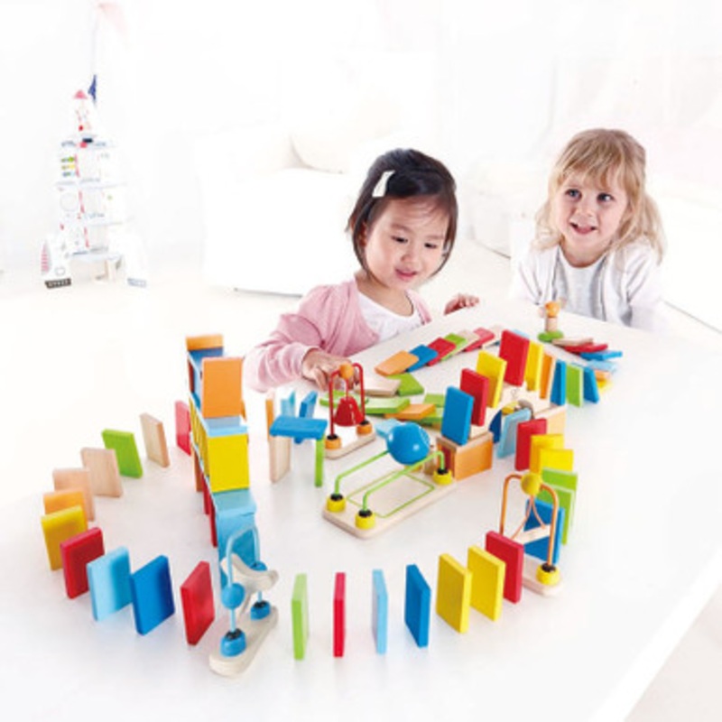 Hape Dynamo Dominoes